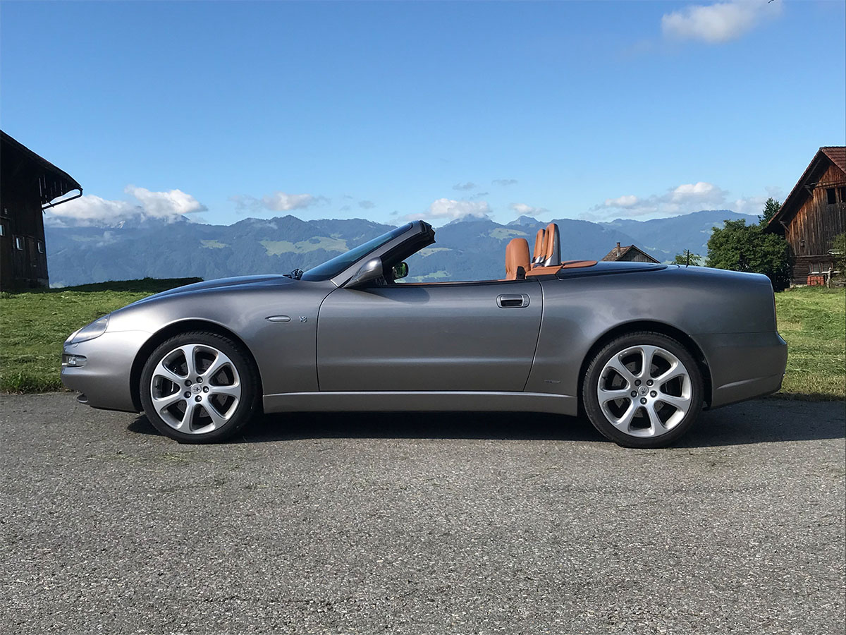 Maserati GT 4200 Spyder Cambiocorsa grau 2003