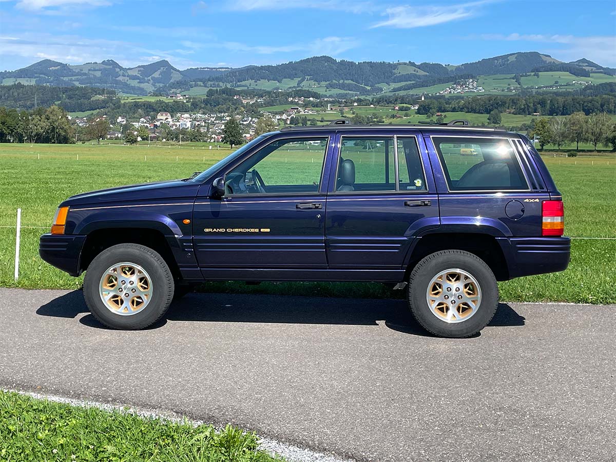 Jeep Grand Cherokee 5.2 Liter V8 dunkelblau 1998