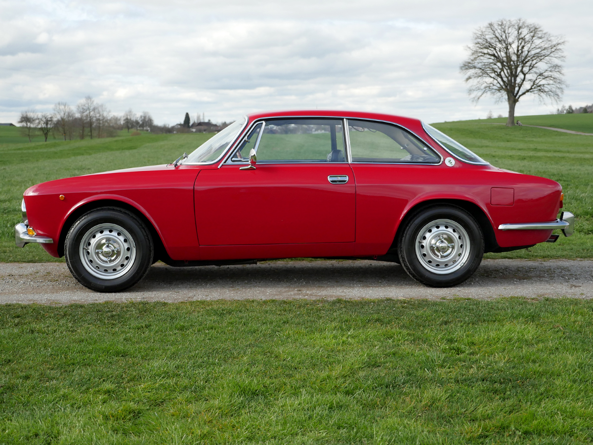 Alfa Romeo 2000 GTV Veloce Rosso Alfa 1974