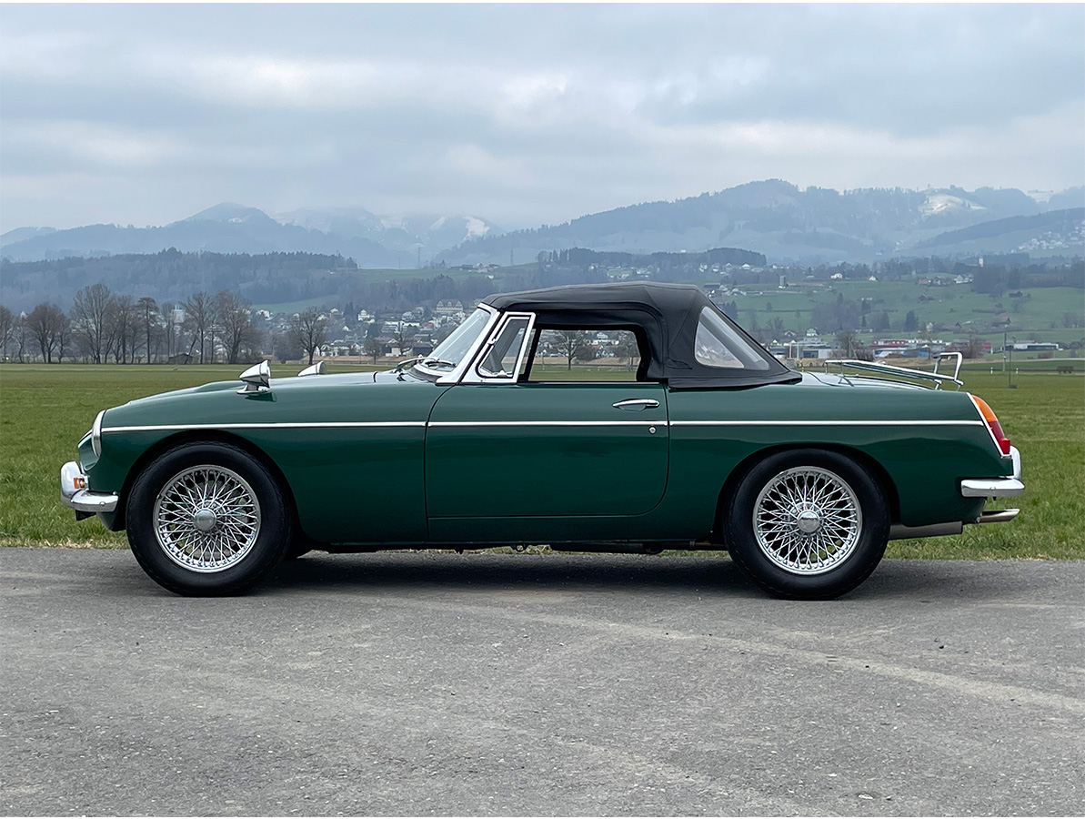 MG C Roadster dunkelgrün 1970