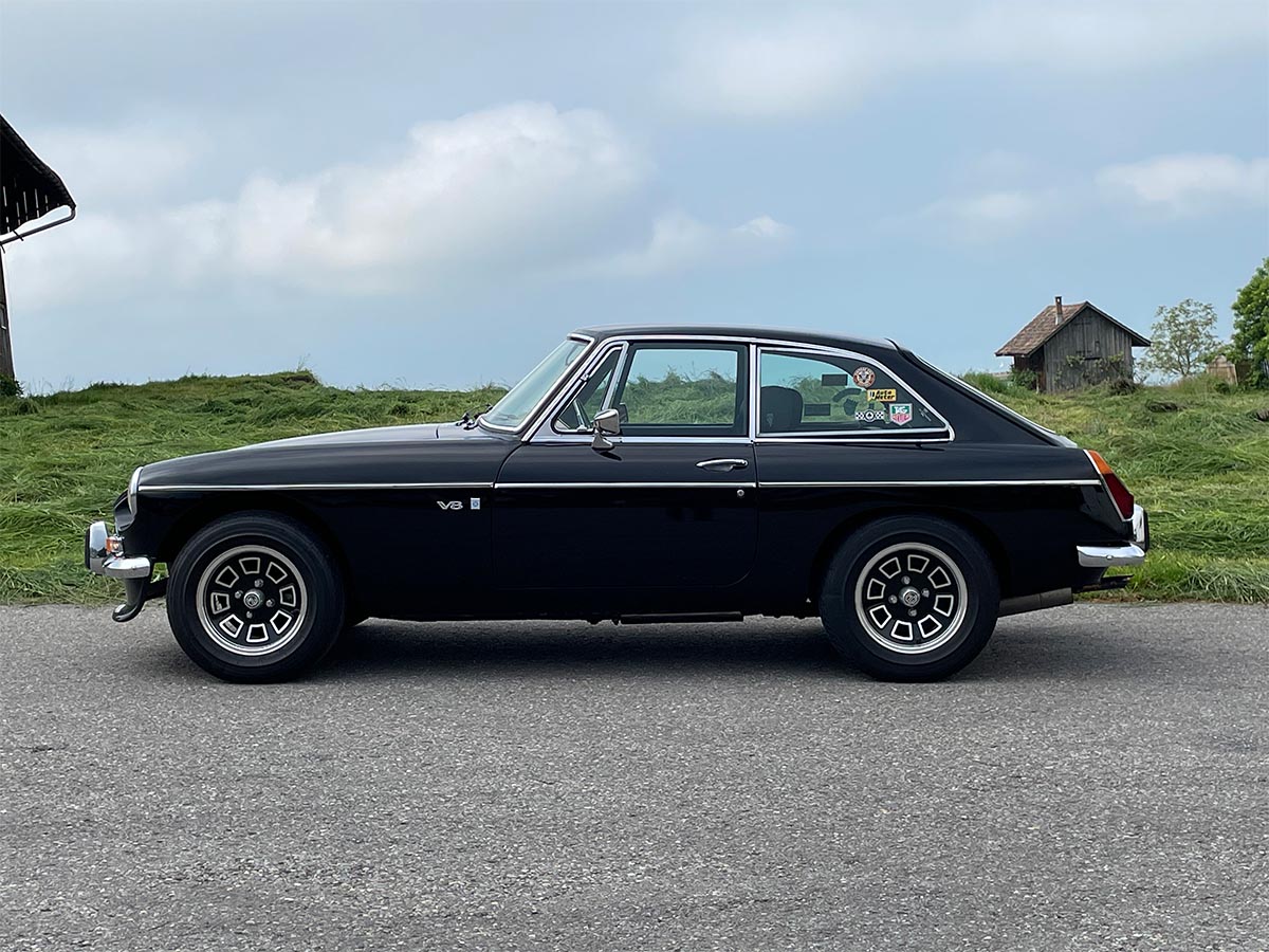 MG B GT V8 Coupé schwarz 1974