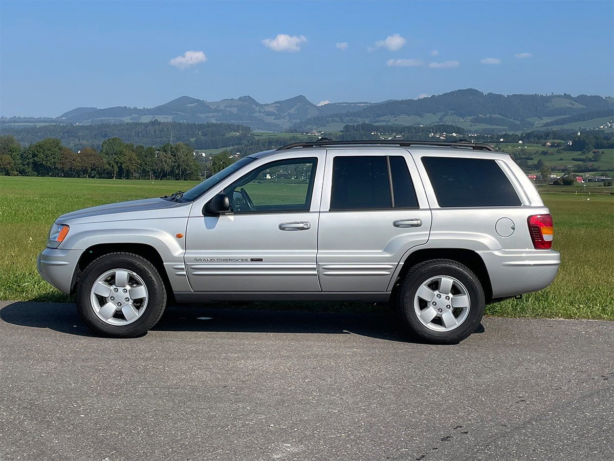 Jeep Grand Cherokee 4.7 Liter Limited silber 2005