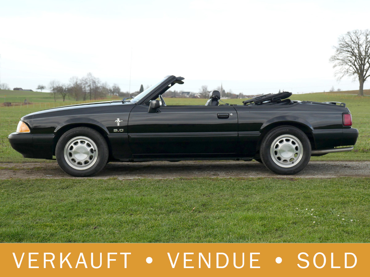 Ford Mustang 5.0 V8 Supercharged 5-Speed schwarz 1990