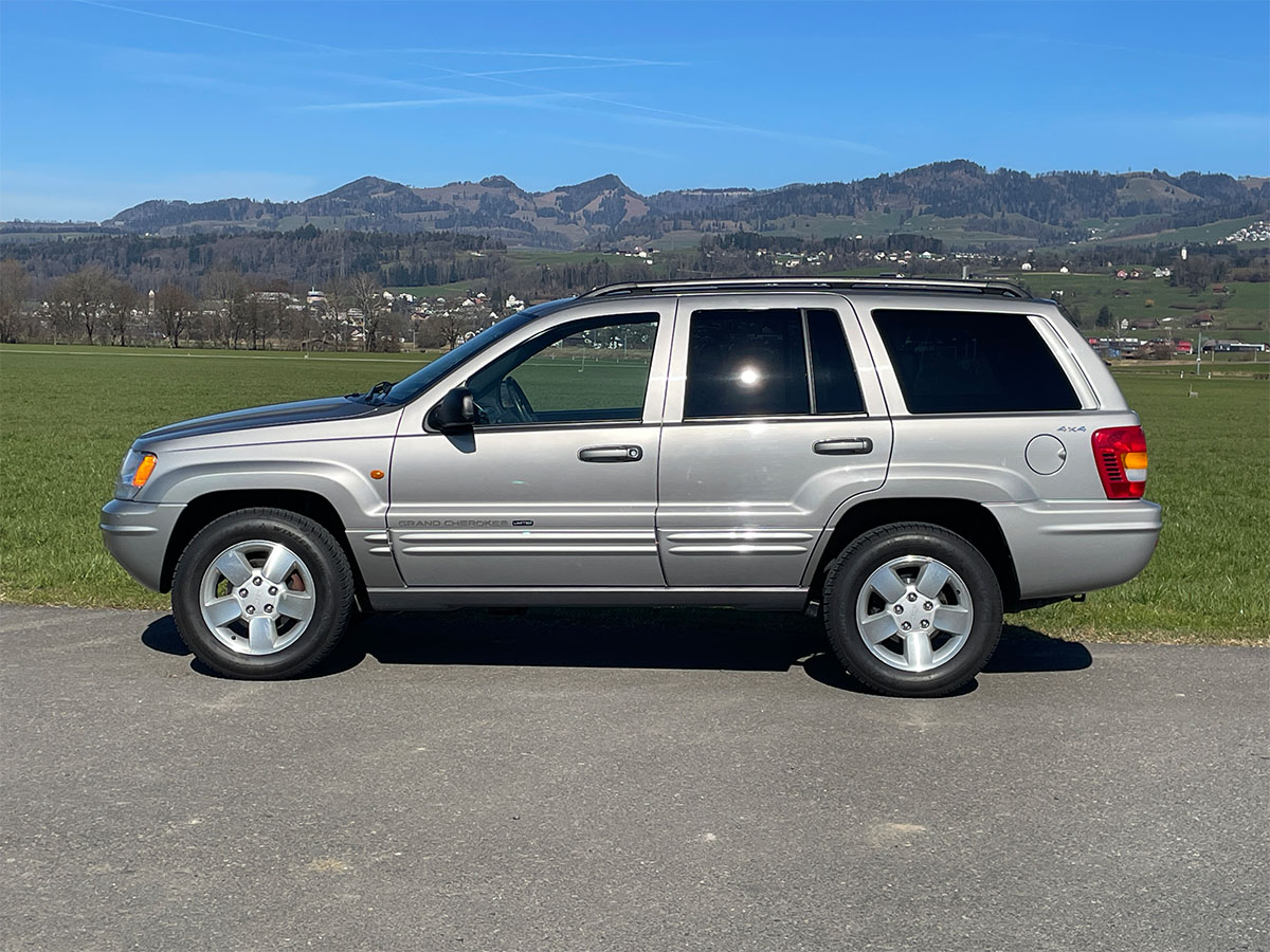 Jeep Grand Cherokee 4.7 Liter LTD silber 2001