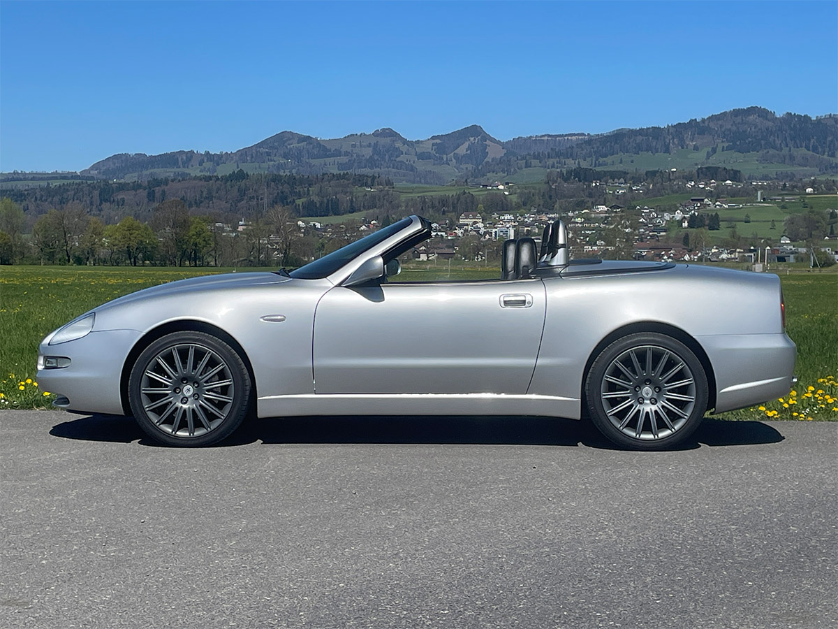 Maserati Spyder GT silber 2004