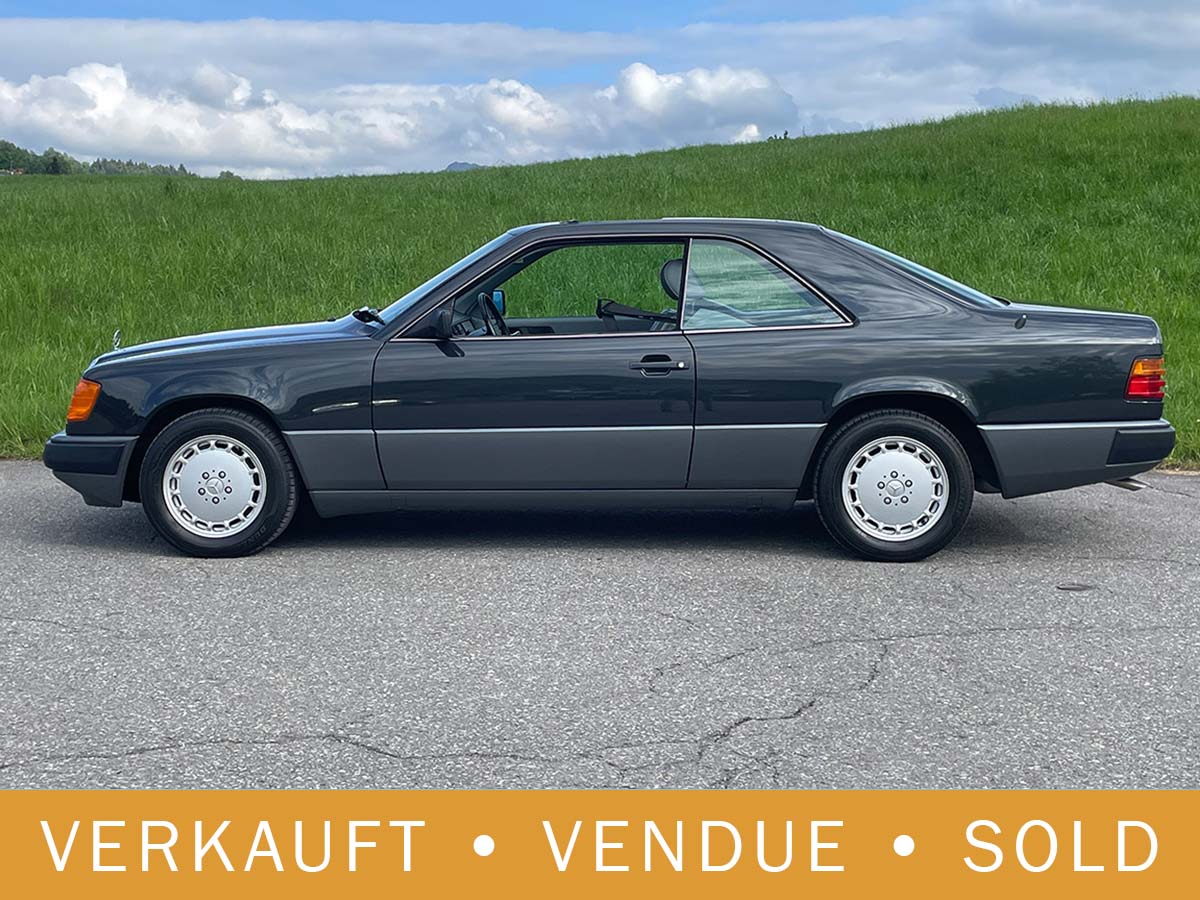 Mercedes Benz 300 CE Coupé W124 schwarz 1989