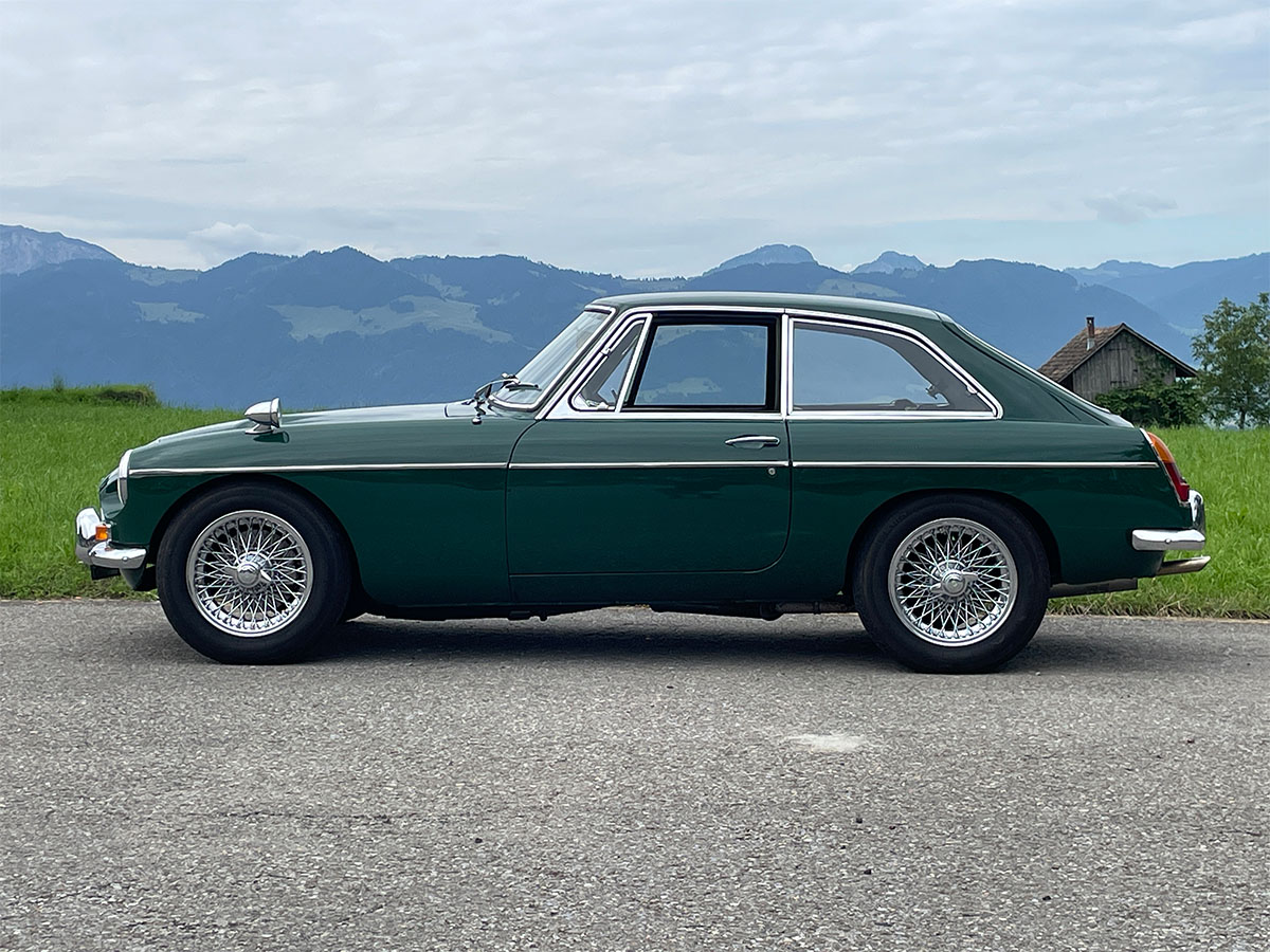 MG C GT Coupé 3.0 Speichenfelgen dunkelgrün 1970