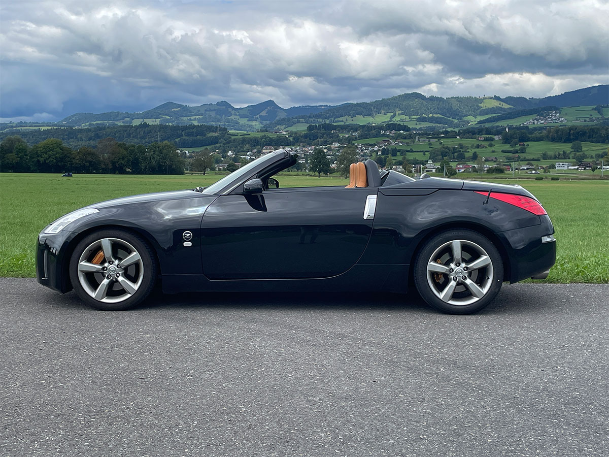 Nissan 350 Z Roadster schwarz 2006