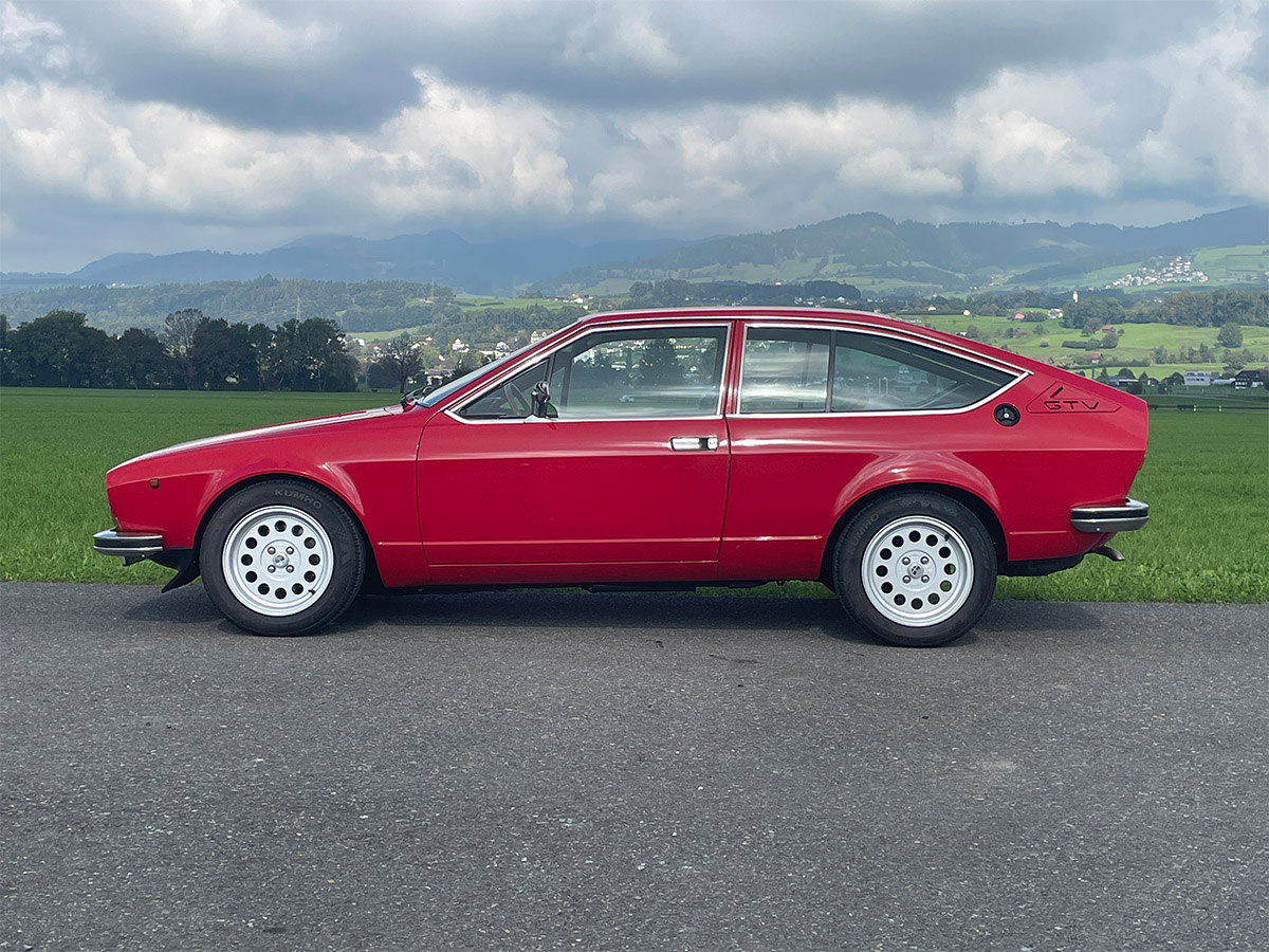 Alfa Romeo Alfetta GTV 2000 L rot 1980