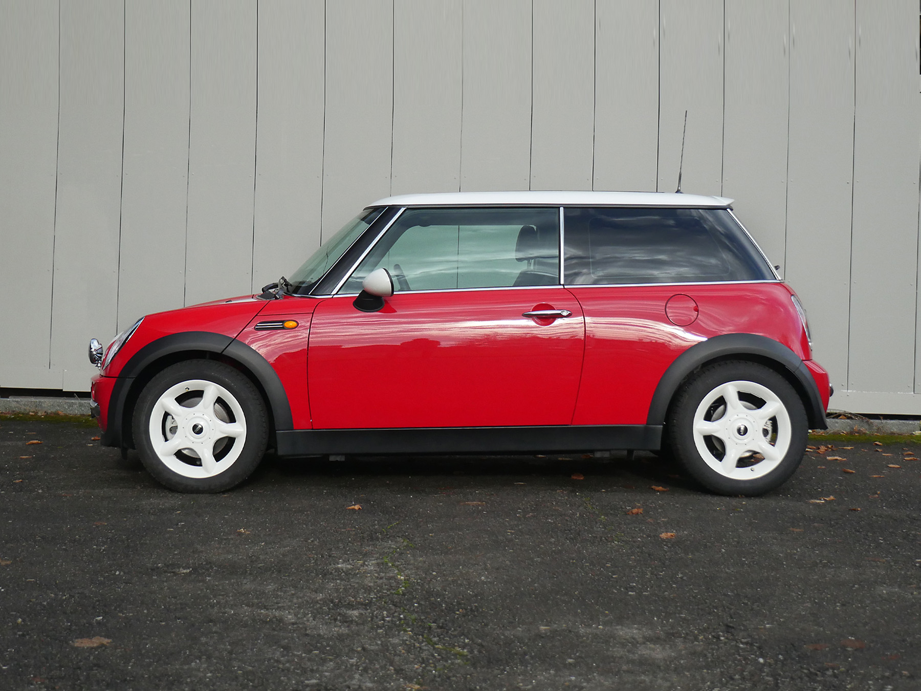 Mini Cooper One 1.6 rot 2002