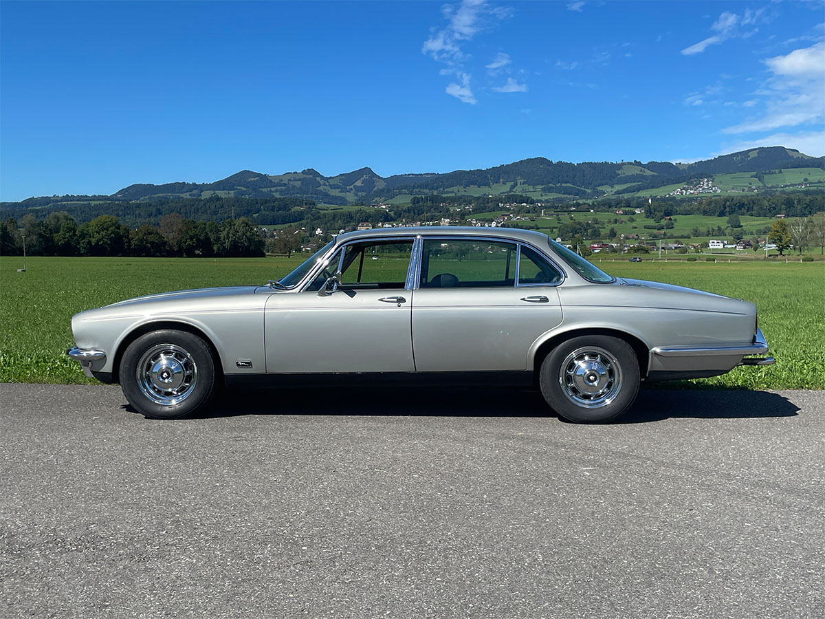 jaguar xj 12 L serie 2 silber 1974 0000 IMG 1