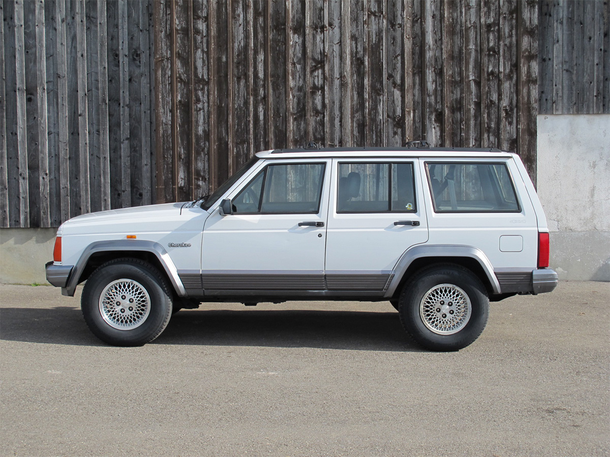 jeep cherokee 4-0 country weiss 1995 0000 1