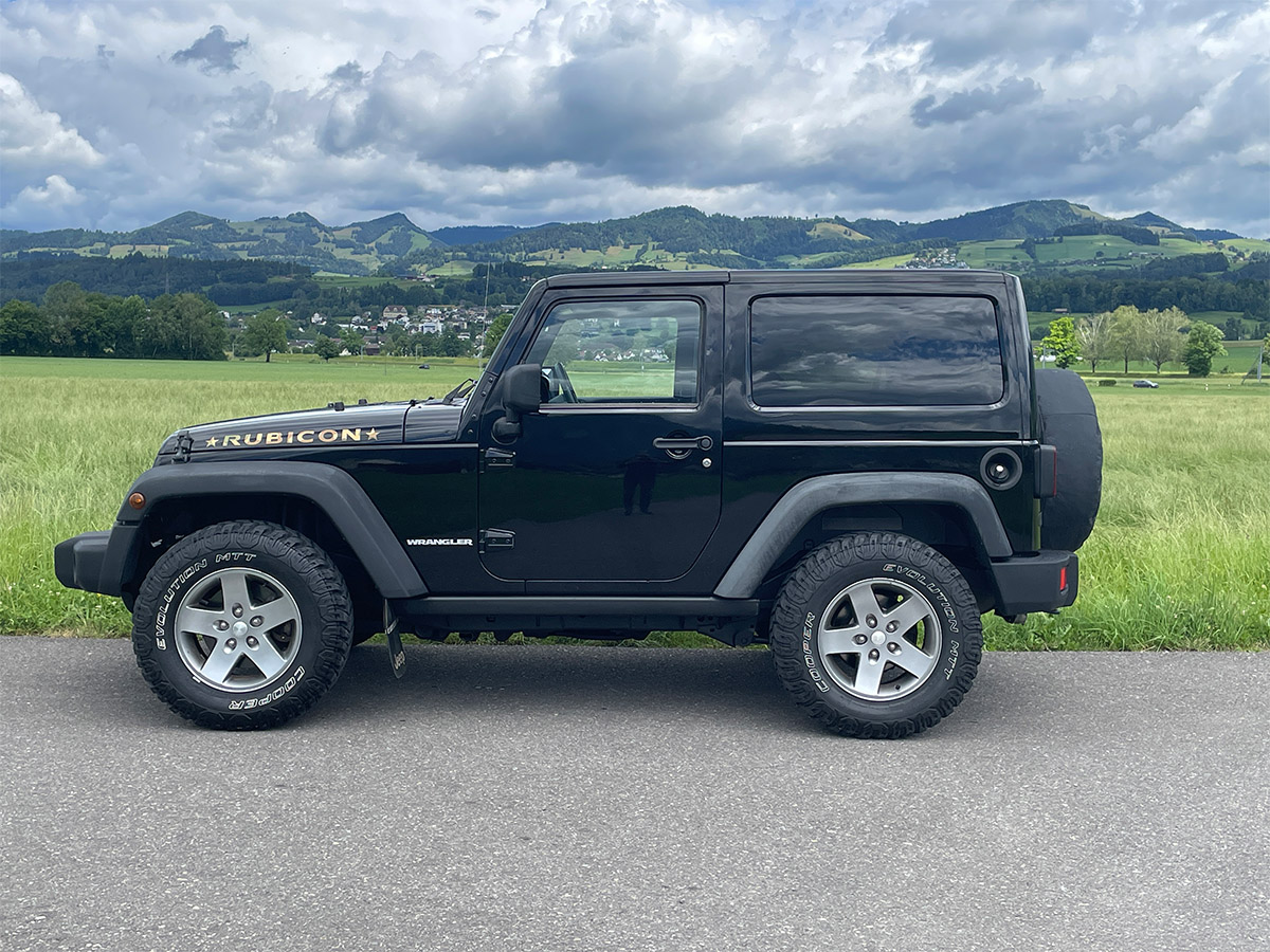 jeep wrangler rubicon 2-8 crd automatic hardtop schwarz 2012 0000 IMG 1
