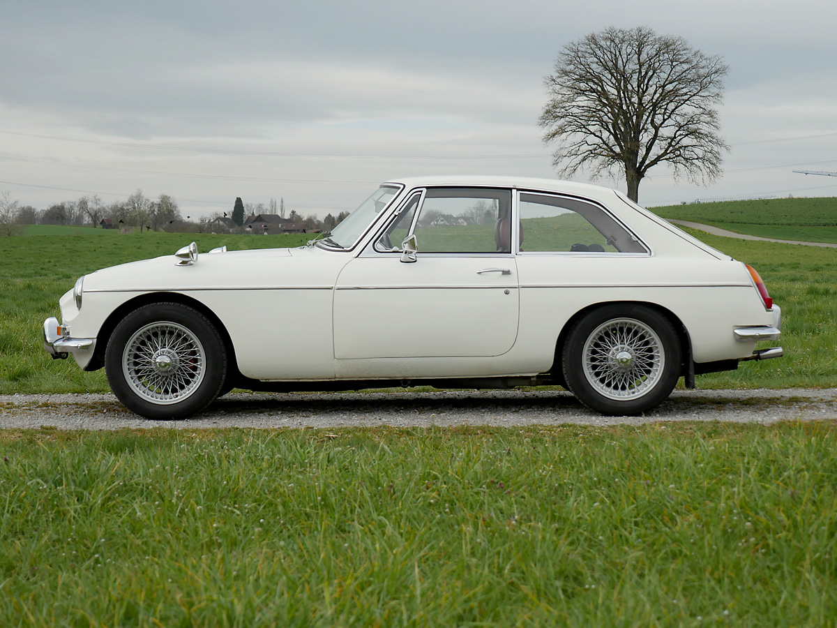 mg c gt coupe weiss 1968 0000 1