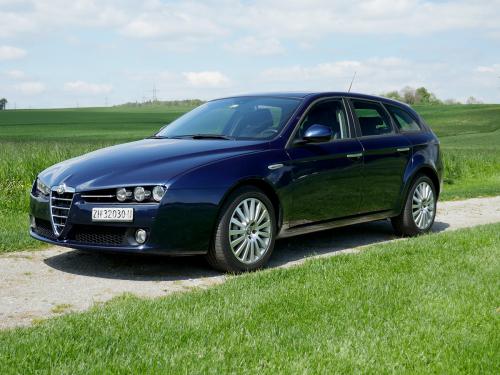 alfa romeo 159 sportwagon 3-2 v6 q4 dunkelblau 2007 0001 2