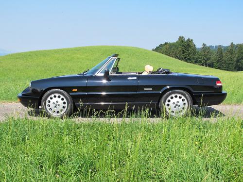 alfa romeo 2-0 spider schwarz 1992 1200x900 0000 1