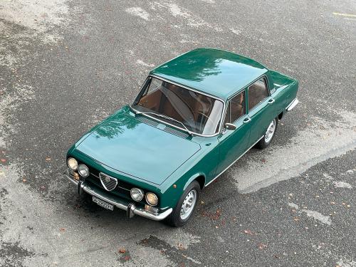 alfa romeo 2000 berlina gruen 1972 0017 IMG 18