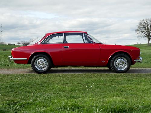 alfa romeo 2000 gtv veloce rosso alfa 1974 0006 7