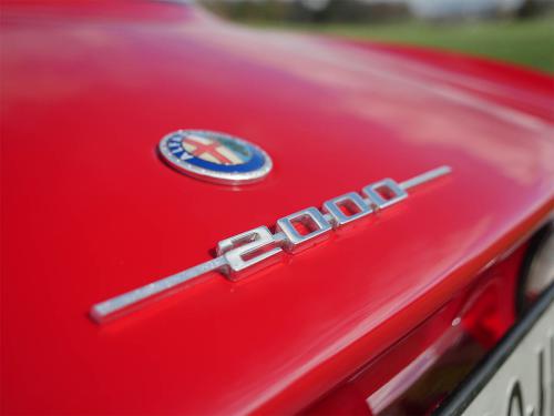 alfa romeo 2000 gtv veloce rosso alfa 1974 details 0005 Ebene-0