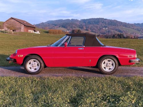 alfa romeo 2000 spider veloce rot 1981 0000 IMG 1