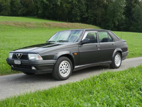 alfa romeo 75 ts SE schwarz 1992 1200 0002 3