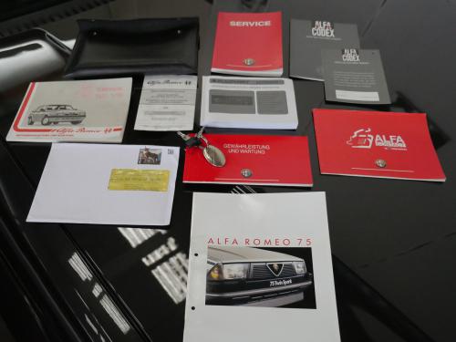 alfa romeo 75 ts SE schwarz 1992 1200 0021 22