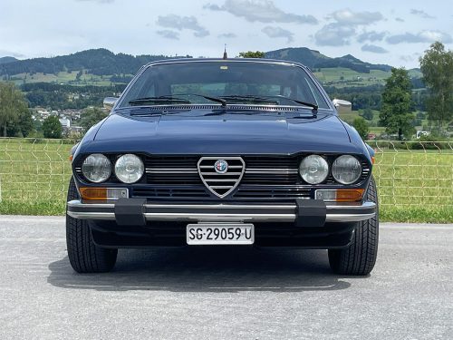 alfa romeo alfetta gtv 2000 dunkelblau 1977 0002 IMG 3
