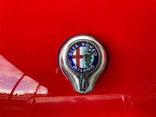 alfa romeo giulia 1600 spieder rot 1963 0018 IMG 19