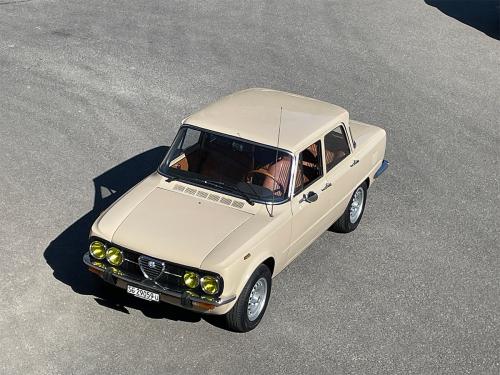 alfa romeo giulia nuova super 1600 beige 1975 02 0018 IMG 19