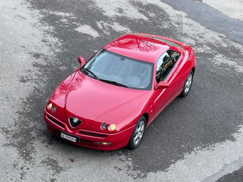 alfa romeo gtv 2-0 JTS 16 V rot 2002 0015 IMG 16