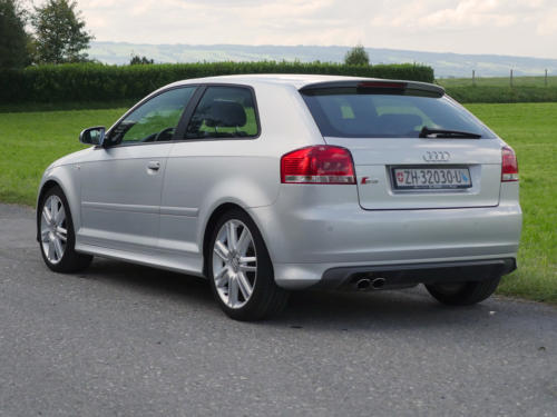 audi s3 2-0 tfsi silber 2007 0006 7 (1)