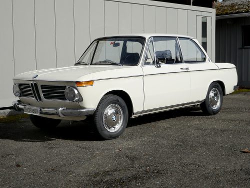 bmw 2002 weiss 1970 0001 02