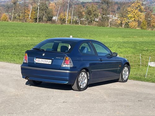 bmw 325 ti compact blau 2002 0006 IMG 7