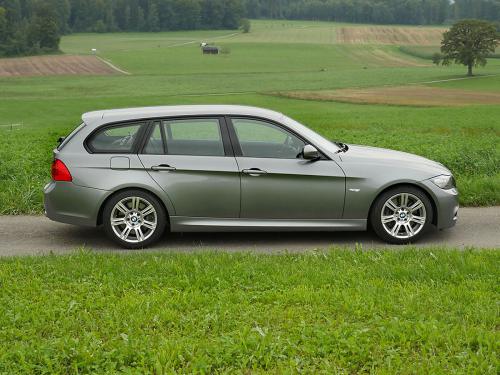 bmw 335i touring graumet 2011 1200x900 0000 1