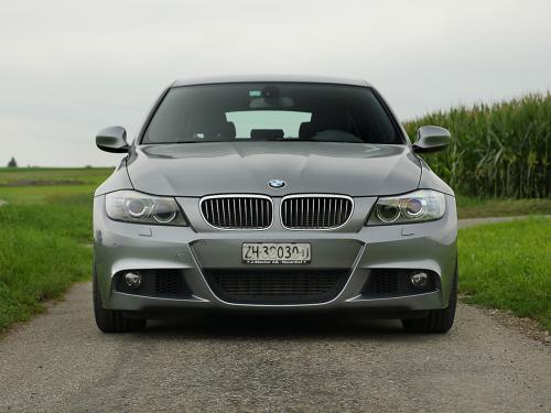 bmw 335i touring graumet 2011 1200x900 0002 3