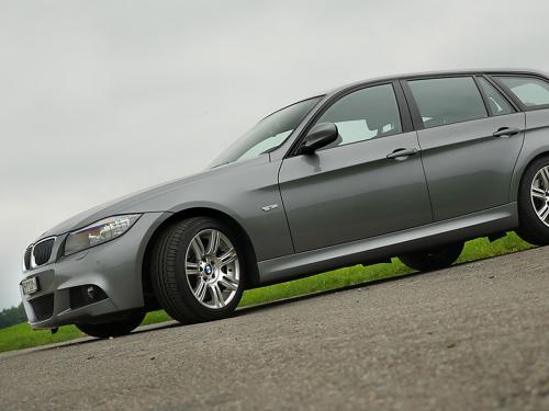 bmw 335i touring graumet 2011 1200x900 0011 12