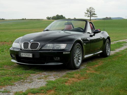 bmw z3 3-0 roadster schwarz rot 2001 0002 3