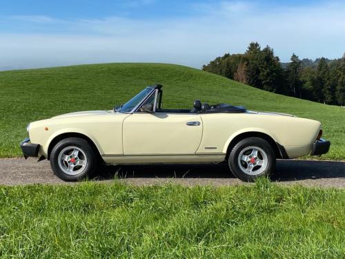 fiat 124 eurospider beige 1984 0000 IMG 1