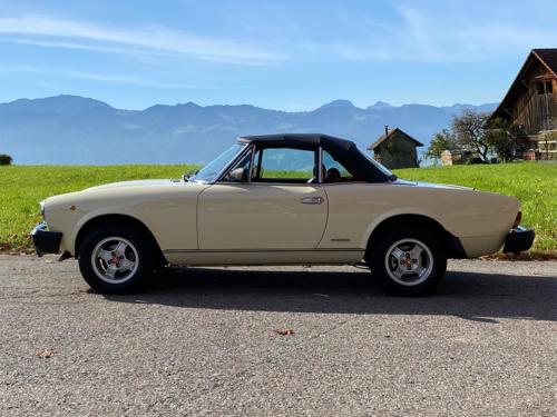 fiat 124 eurospider beige 1984 0004 IMG 5