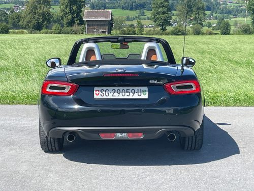 fiat 124 spider 1-4 turbo lusso schwarz 2019 0006 IMG 7