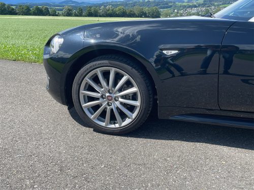 fiat 124 spider 1-4 turbo lusso schwarz 2019 0008 IMG 9