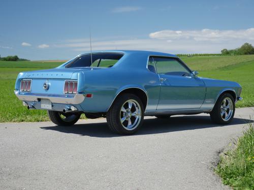 ford mustang grande 302 v8 blau 1970 0017 18