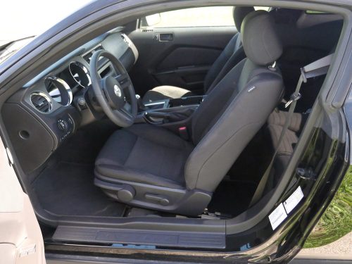 ford mustang gt 3-7 v6 manual schwarz 2012 0009 10