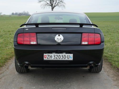 ford mustang gt 4-6 manual schwarz 2005 0003 4