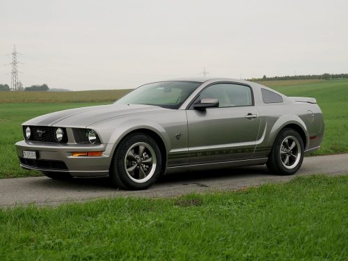 ford mustang gt v8 4-6 45 anny automatik sunsetgold 2010 0001 02
