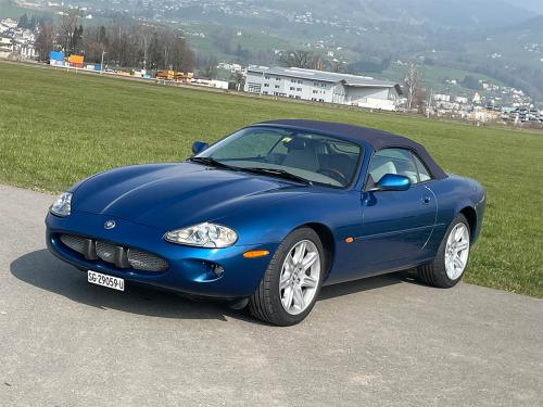 jaguar XK8 cabriolet dunkelblau 1997 0001 IMG 2