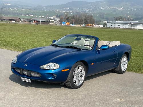 jaguar XK8 cabriolet dunkelblau 1997 0003 IMG 4