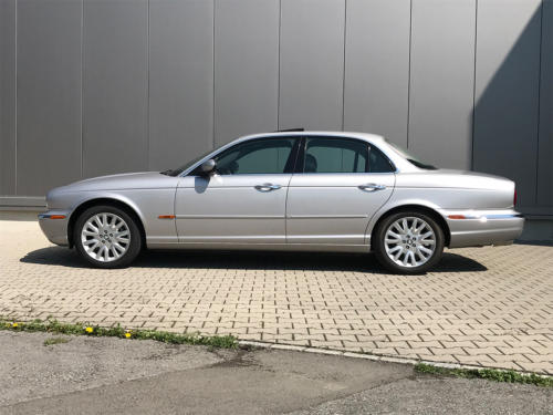 jaguar xj8 3.5 V8 Executive silber 2004 0000 1