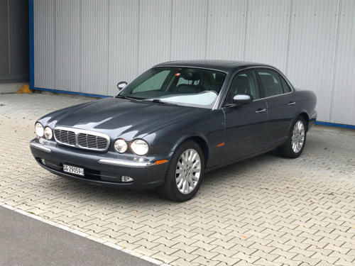 jaguar xj8 4-2 executive grau 2004 0001 2