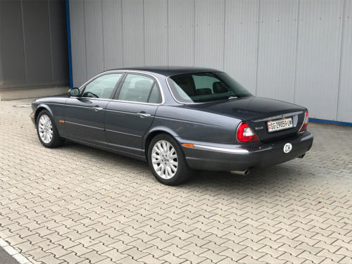 jaguar xj8 4-2 executive grau 2004 0002 3